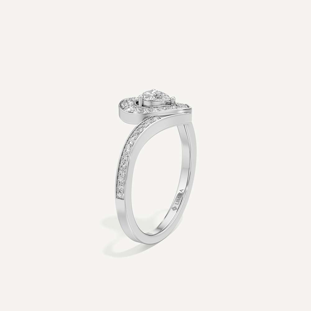 Bianca Pear Halo Diamond