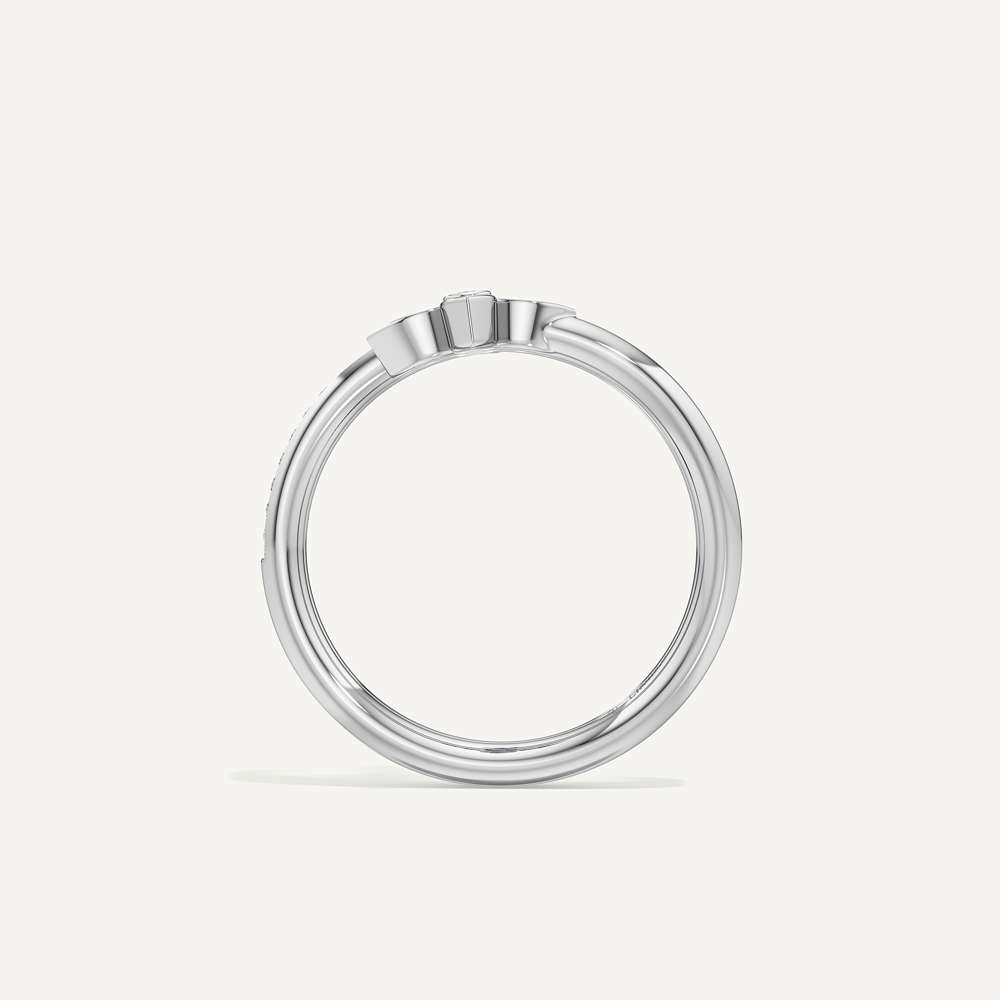 Flora Spark Round Diamond